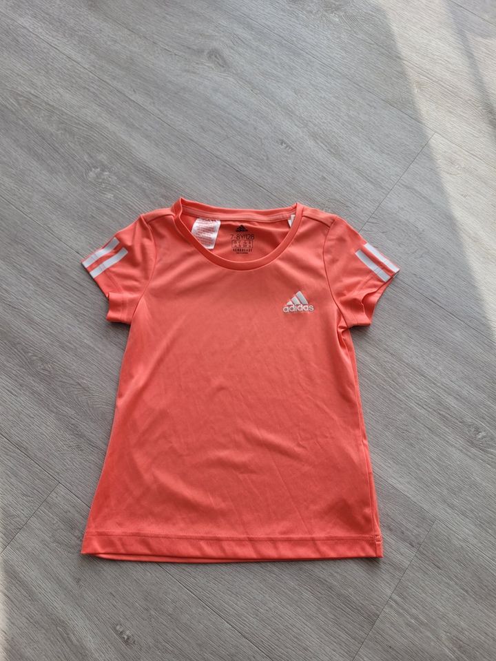 Adidas T-Shirt Sport Gr. 128 in Bautzen