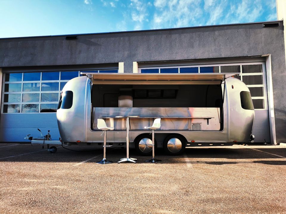 Foodtrailer Airstream Lookalike in Pocking