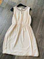 Kleid mit Perlen v. Vila (Gr. L) Bayern - Au i.d.Hallertau Vorschau