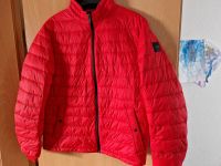 BOSS Steppjacke Größe M/50 rot Stuttgart - Bad Cannstatt Vorschau