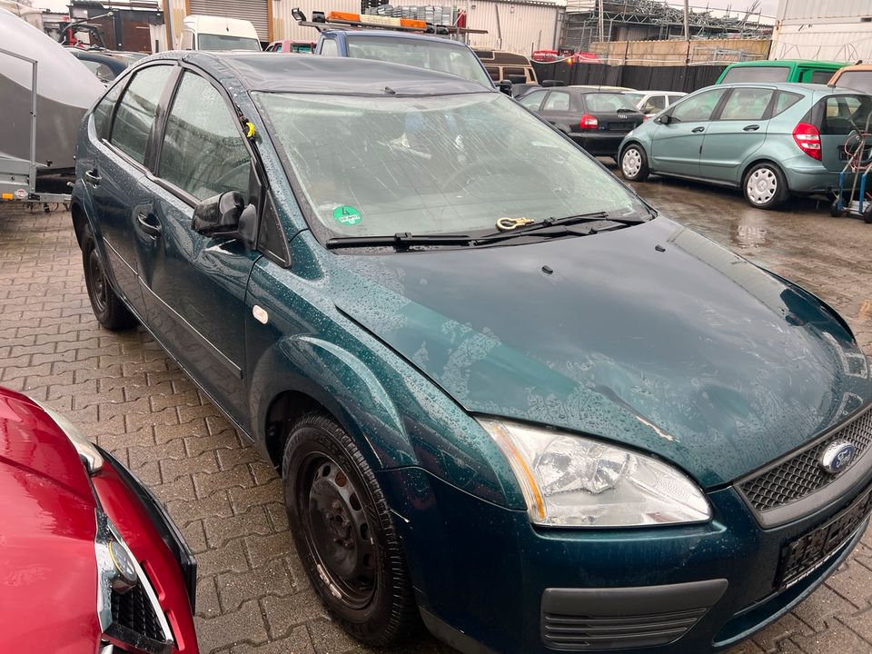 Ford Focus MK2 Schlachtfest Teile Ersatzteile Autoteile in Köln Vogelsang