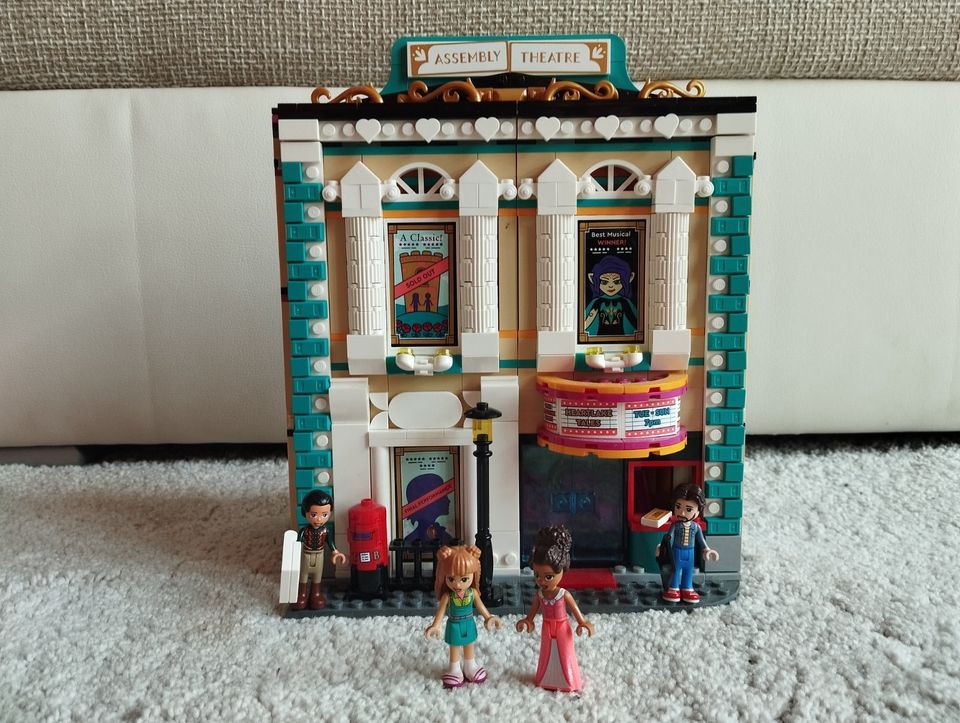 Verkaufe Lego Friends Theaterschule in Dresden