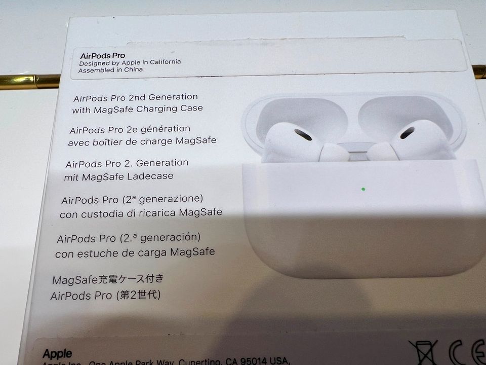 Apple AirPods Pro 2 mit kabellosem Ladecese NUR Seite R Rechnung in Gelsenkirchen