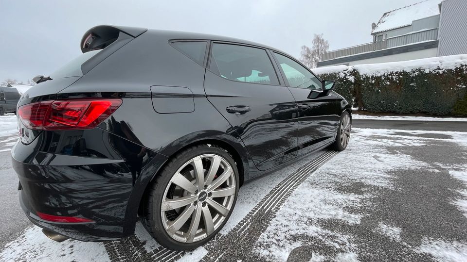 Autoaufbereitung Fahrzeugaufbereitung Keramikversiegelung in Wermelskirchen