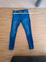 Jeans, Jeggins 30/32 Low Waist neuwertig Wiesbaden - Nordenstadt Vorschau