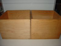2x stabile Holz Box Spielzeug-Holz-Kiste Aubewahrungsbox 36x30x40 Bayern - Augsburg Vorschau