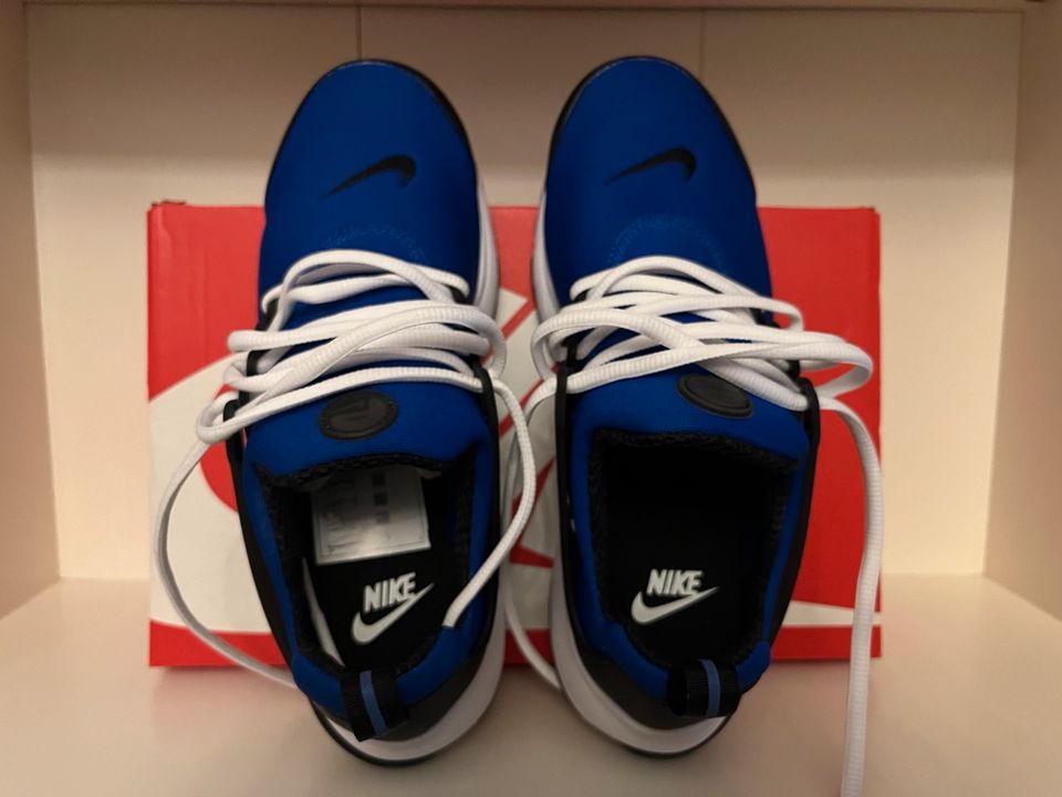 Nike Presto Größe 40 Racer Blue Black in München