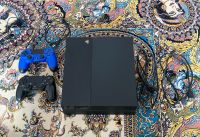 PS4 Slim (500 gb) + 2 Controller + 11 Spiele Berlin - Reinickendorf Vorschau