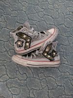 Converse Chuck Taylor mit Nietenbesatz Berlin - Charlottenburg Vorschau