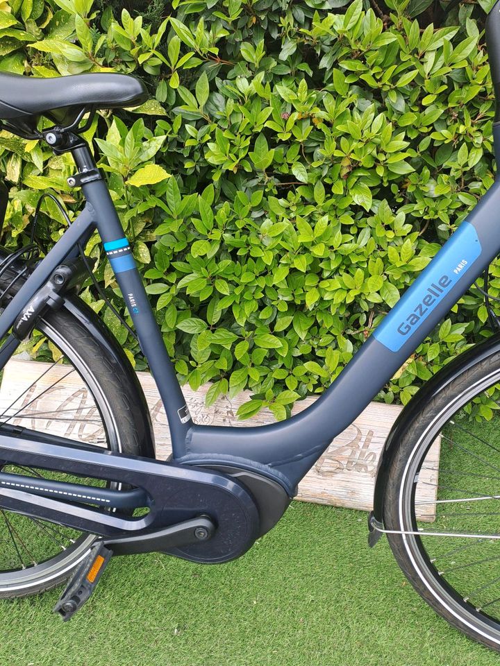 GAZELLE PARIS C7 BOSCH+ E-BIKE:2022/RH:57/TOP/GARANTIE in Moormerland