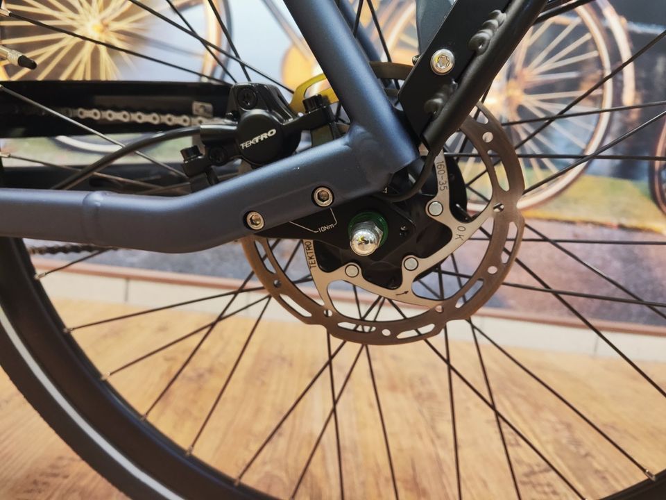 E-Bike Elektro Fahrrad Herrenrad Batavus Bosch Mittelmotor Neu in Goch