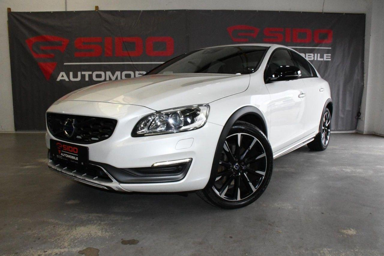 Abbildung des Autos Volvo S60 Cross Country …