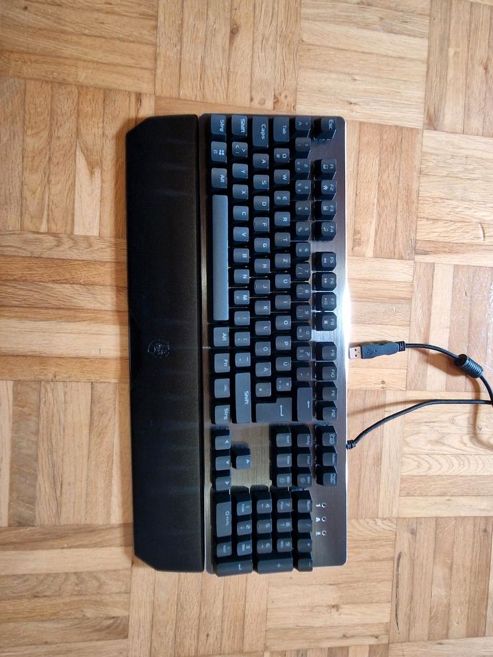 Gaming-Keyboard / Gaming Tastatur (Beleuchtet) in Herbolzheim