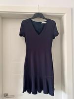 Oui Kleid mit V-Ausschnitt in dunkelblau, Gr. 34 Niedersachsen - Damme Vorschau