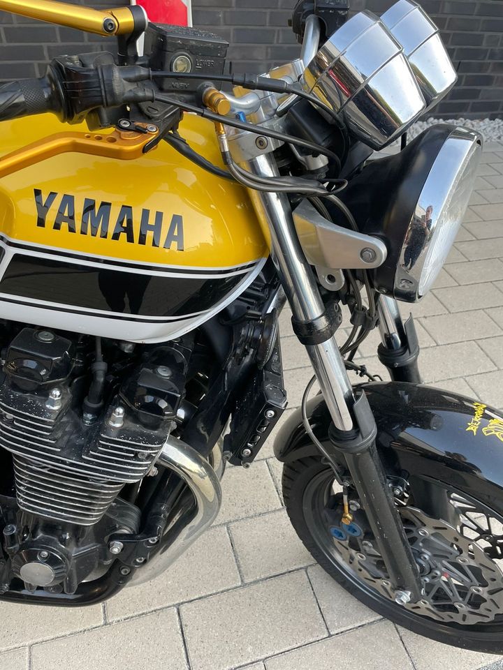 Yamaha XJR 1200 SP 4PU Kenny Roberts Riemenantrieb in Meinerzhagen