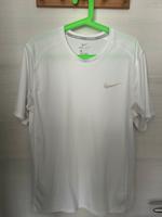 Nike Dri-Fit Oberteil Größe L Brandenburg - Finsterwalde Vorschau
