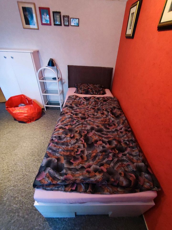 Single Boxspringbett Bett neuwertig in Köln