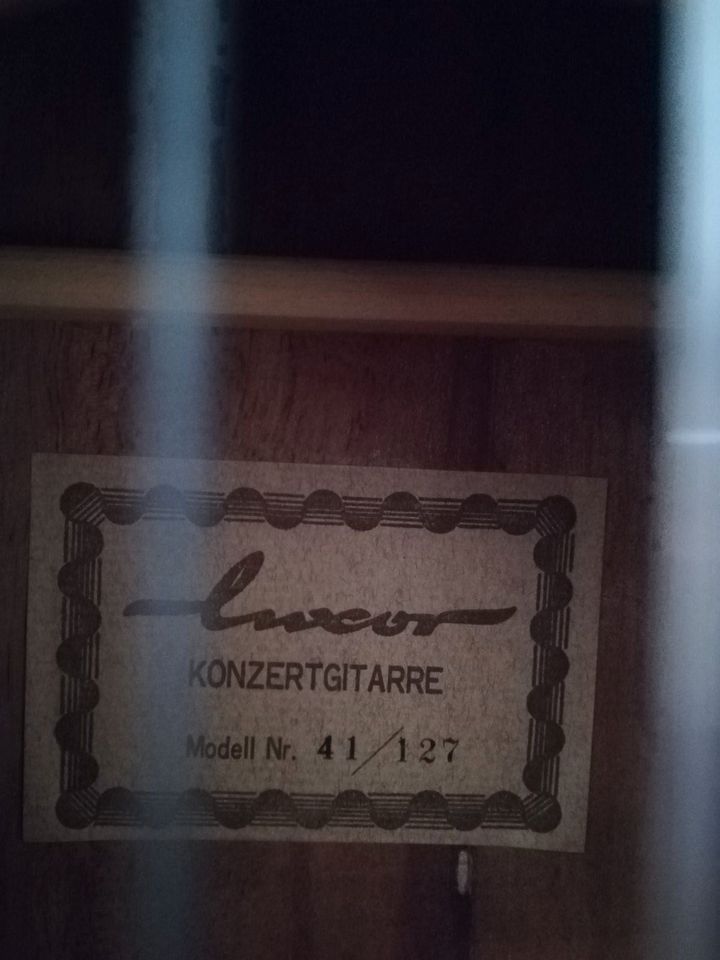 Konzertgitarre Luxor mit hochwertiger Tasche in Recklinghausen