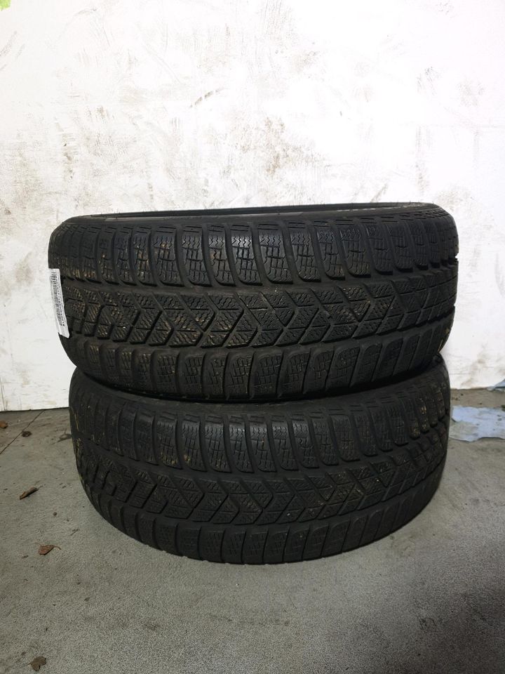 2 WINTERREIFEN PIRELLI 225 45 R18 95H DOT3019 Nr.600 in Wuppertal