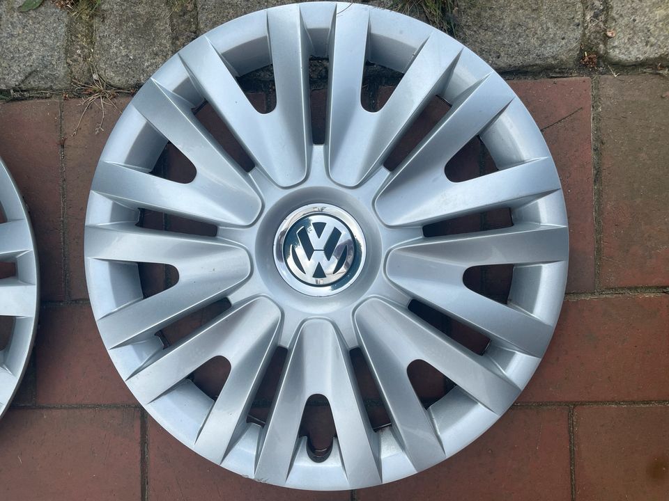 VW 4 Radkappen 15 Zoll guter Zustand in Kiel