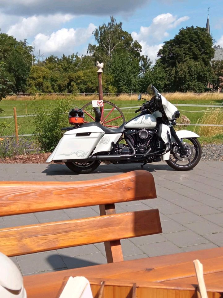 Harley Davidson Street Glide in Waldfeucht