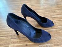 High Heels, Peeptoes von PRADA, Größe 38,5, Wildleder, marine Brandenburg - Teltow Vorschau