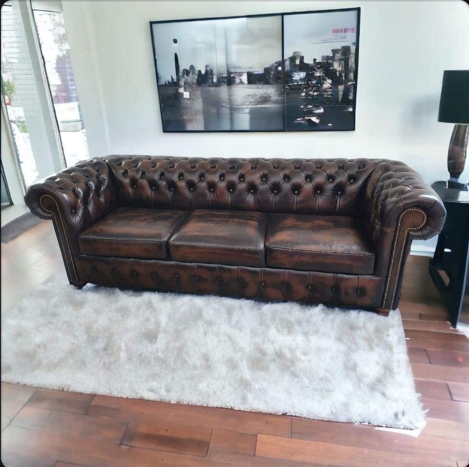 ⭐️⭐️⭐️Echt Leder Chesterfield Designer Eckcouch Sofa Couch Sessel Hocker Tisch Samt in München