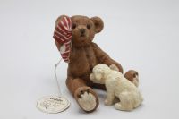 Gilde Teddybär Figur mit Hund und Etikett 8cm retro vintage Niedersachsen - Wolfsburg Vorschau