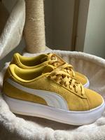 Puma Schuhe Suede Mayu Wildleder yellow senfgelb Gr. 38,5 Neu Bayern - Herzogenaurach Vorschau