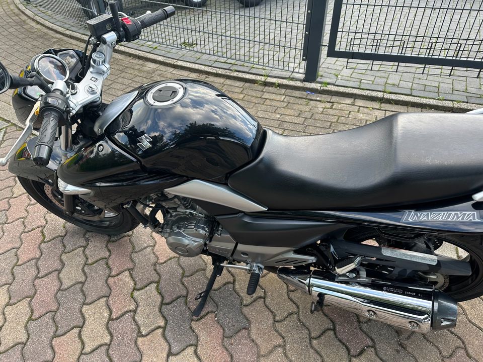 Schöne Gepflegte Suzuki GW 250 Inazuma Nur 4820KM in Herne