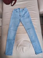 Skinny Fit Jeans hellblau Gr. 146 Thüringen - Hainrode (Hainleite) Vorschau