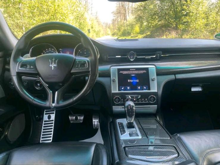 Maserati Quattroporte 3.0 V6 Diesel Carbon Paket Tausch Inzahlung in Offenburg