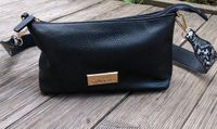 Ne Gold by Belinda Gold Handtasche 30 x 17 x 8 schwarz super Zust Niedersachsen - Wienhausen Vorschau