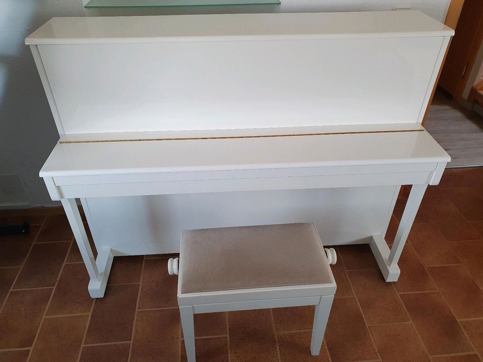 Yamaha B1 Klavier gebraucht. in Neidenstein