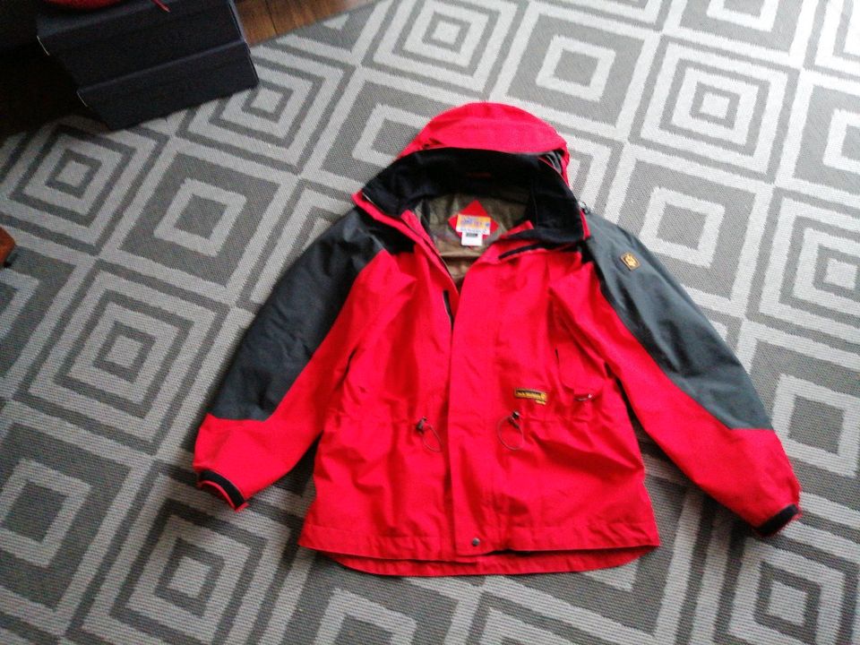 Outdoor Jacke, Jack Wolfskin in Königswinter