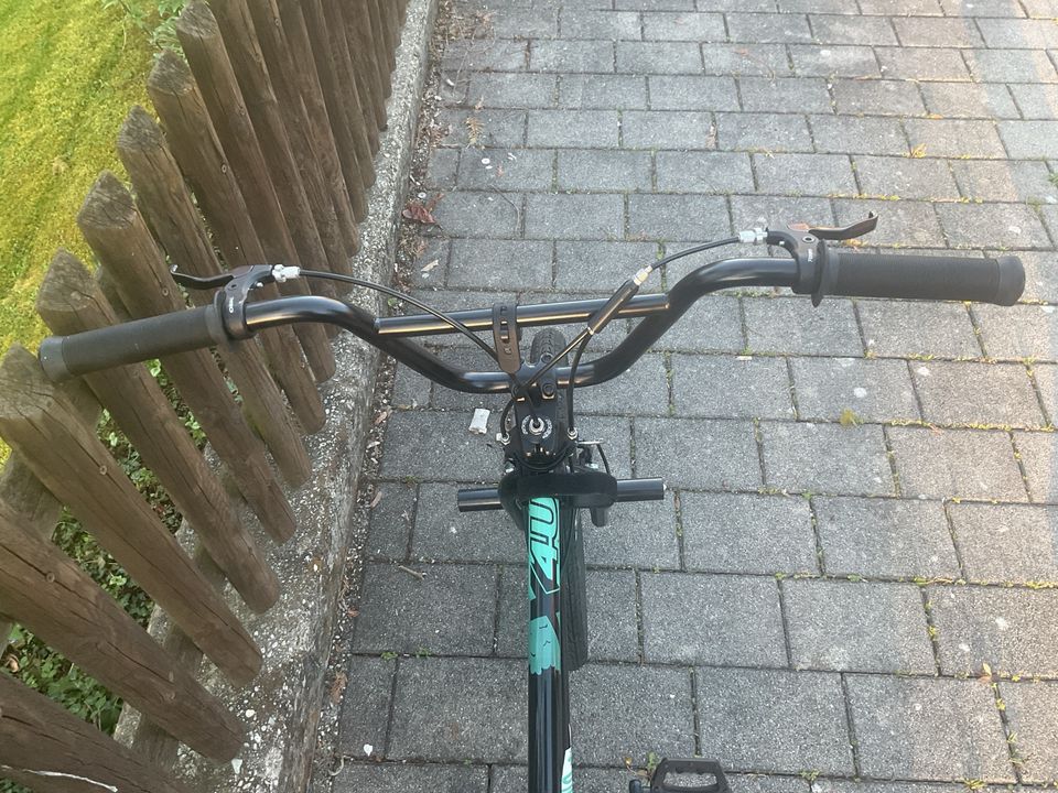BMX Rad von Yolo X 4 U in Eichendorf