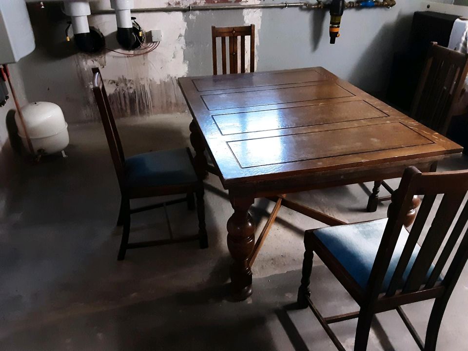 Tisch mit 6Stühle in Verl