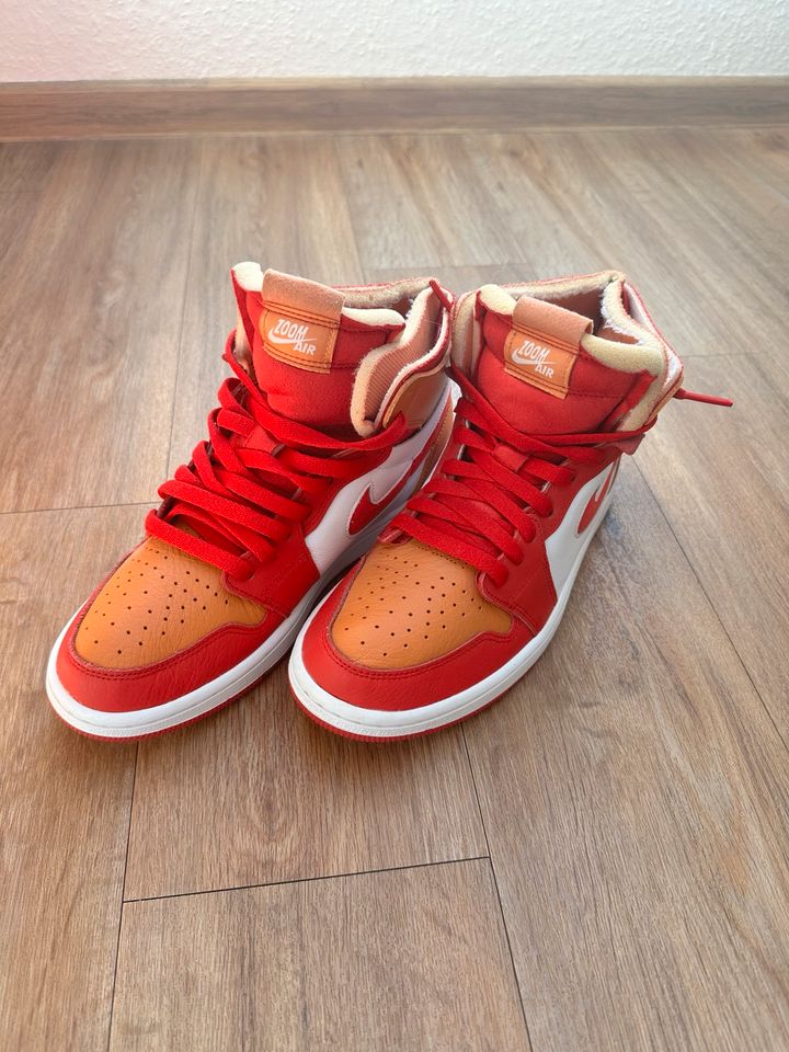 Nike Air Jordan 1 Zoom Air CMFT Sneakers rot, orange in Stuttgart