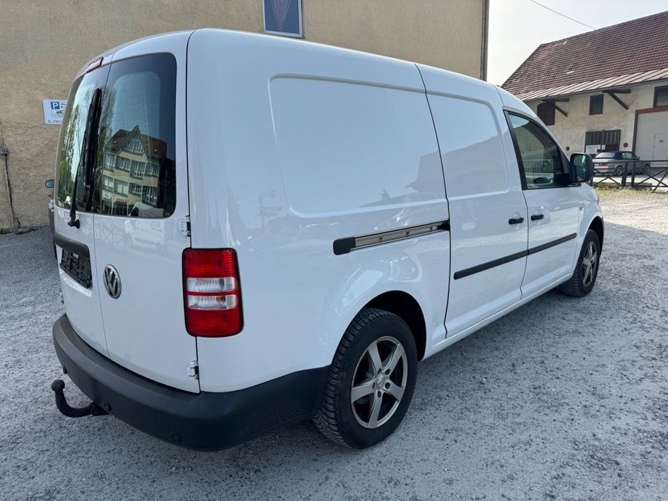 Volkswagen Caddy Maxi lang Erdgas Klimatronic AHK PDC in Mammendorf