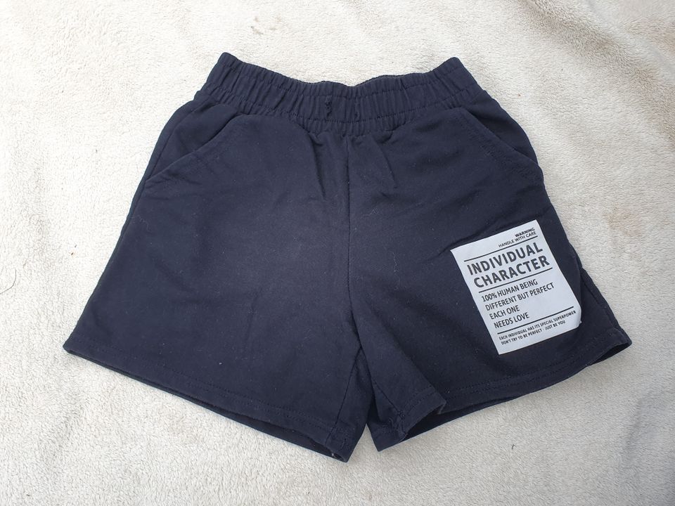 kurze Hose Shorts Herren Damen Größe S Takko Fashion in Halle