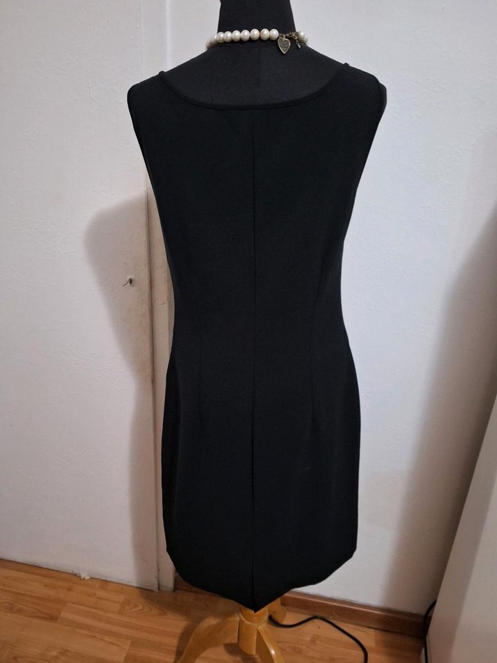 Max Mara Kleid Gr. 38 neuwertig in Köln