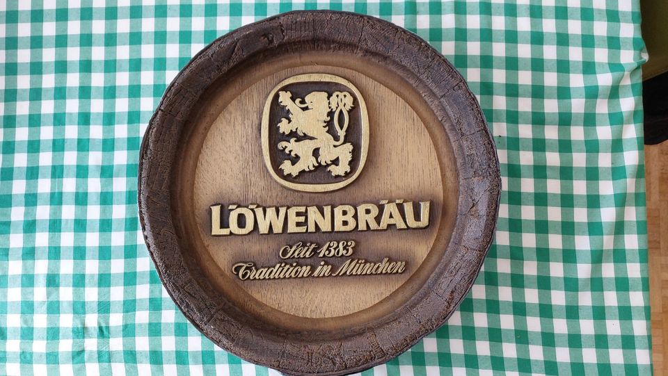 Löwenbräu München - Fassdeckel - Werbeschild in München