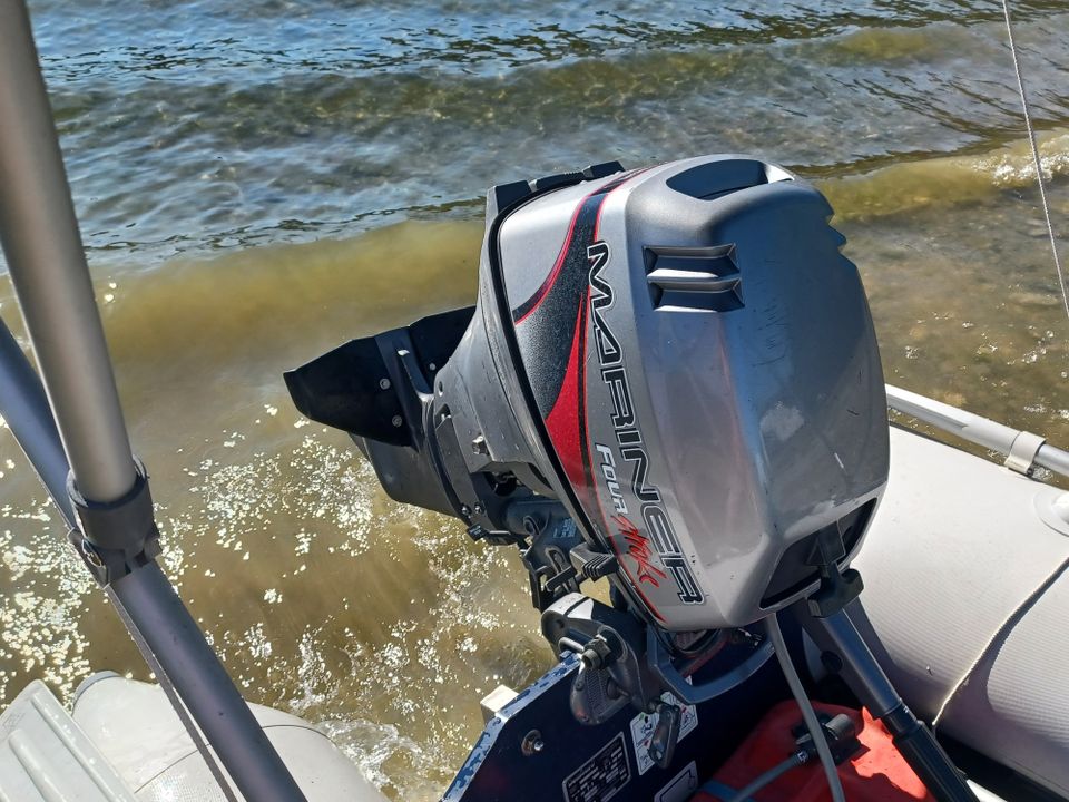 Schlauchboot mit Außenborder 15 PS in Bindlach