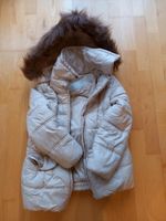 Wunderschöne Winterjacke Mayoral chic Gr. 140 Niedersachsen - Bissendorf Vorschau