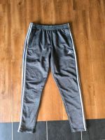 Adidas Jogginghose Jogger Shorts Hose Größe M Baden-Württemberg - Blumberg Vorschau