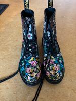 Dr. Martens Gr. 40 Blumen Berlin - Köpenick Vorschau