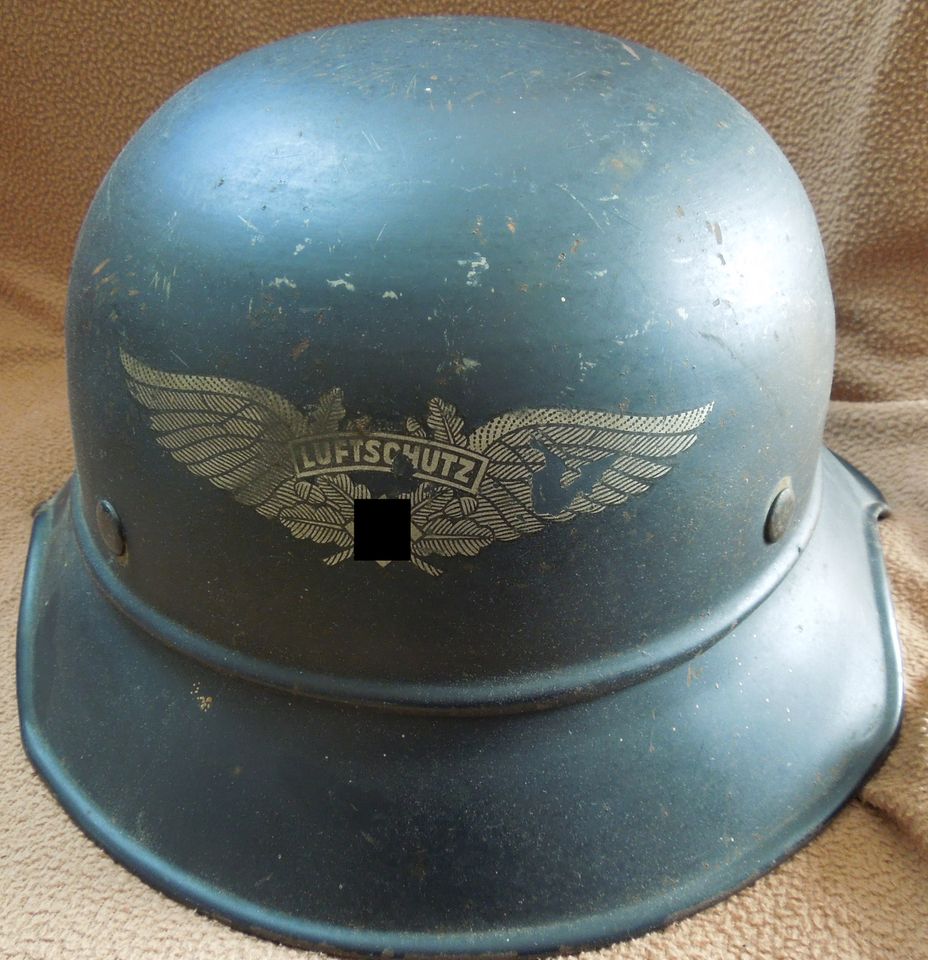 RARITÄT! ORIGINAL LUFTSCHUTZHELM UND VOLKSGASMASKE! in Kemberg