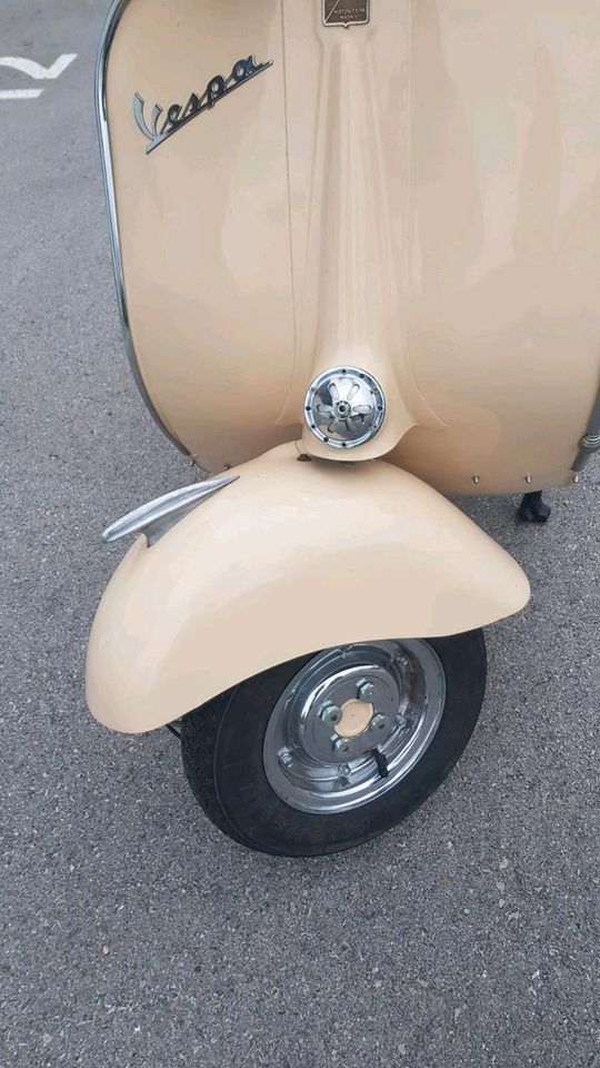 Vespa 125N in Freilassing