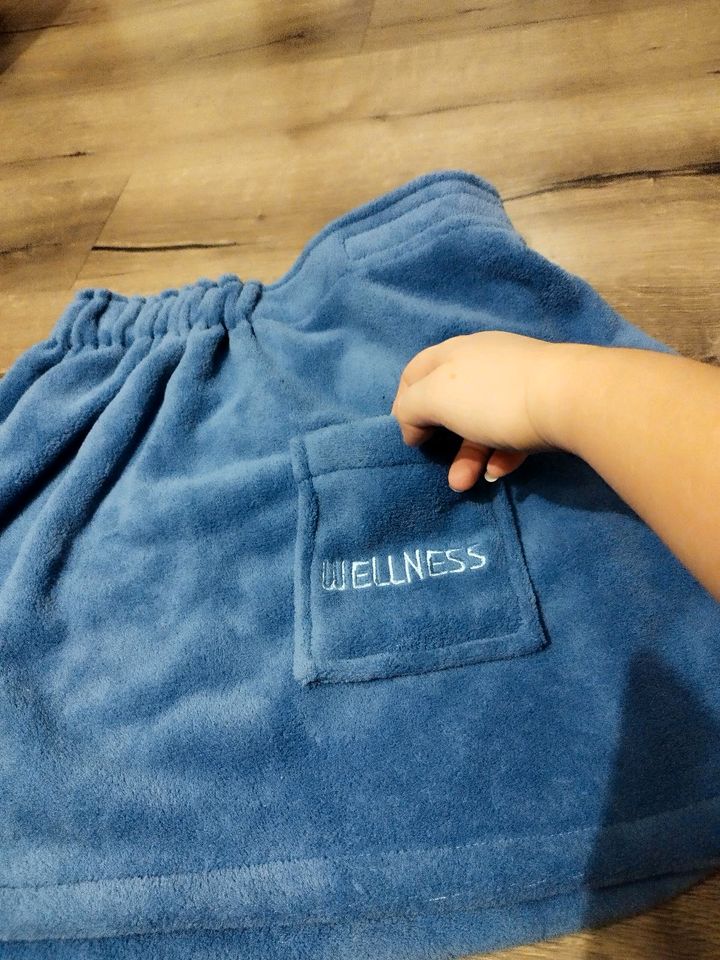 Saunakilt Saunatuch Sarong Klettverschluss blau Wellness in Eberdingen