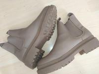 ❗NEU ❗Boots, zum reinschlüpfen von H&M ❗Gr. 42❗ Niedersachsen - Emden Vorschau